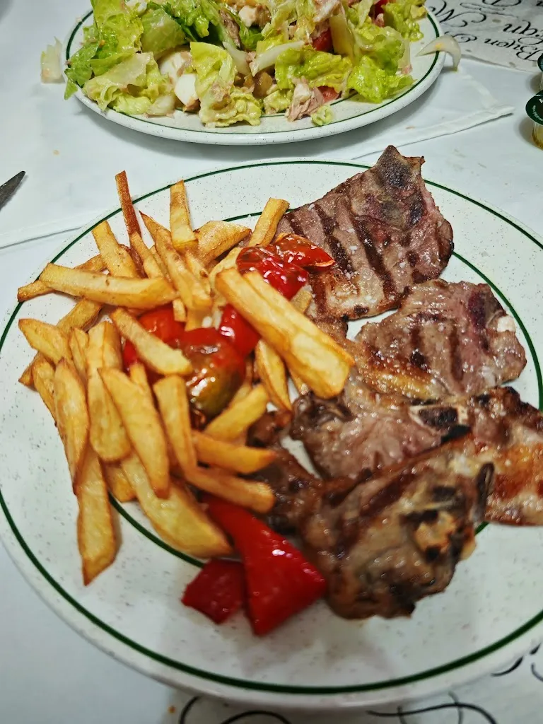 ruben alvarez_Hostal Cubero_Cabañas de Ebro_recensione