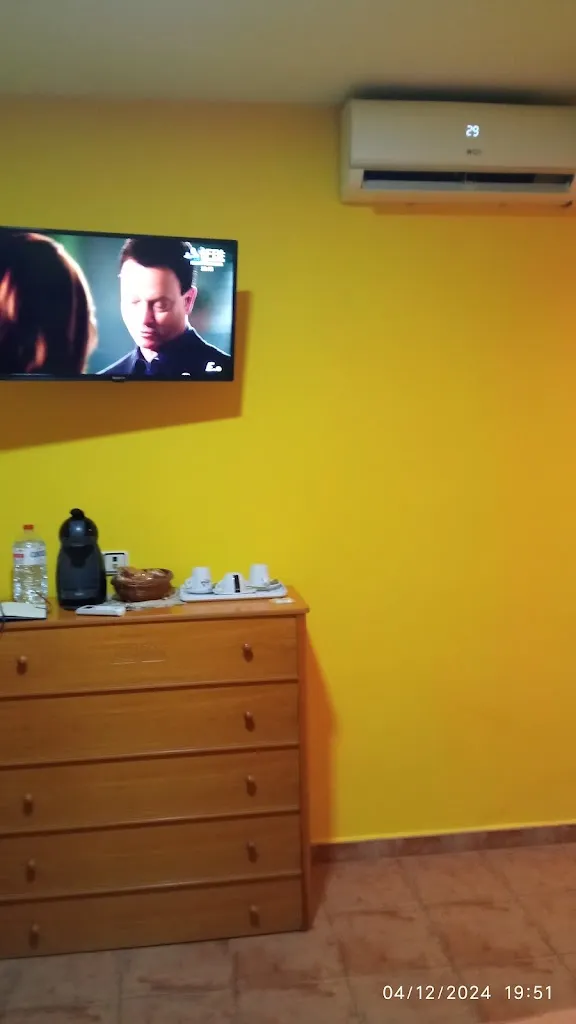 Svk_Hostal Cubero_Cabañas de Ebro_recensione