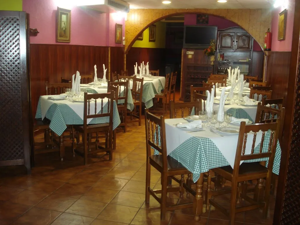 Hostal Cubero_Cabañas de Ebro_slider_image_3