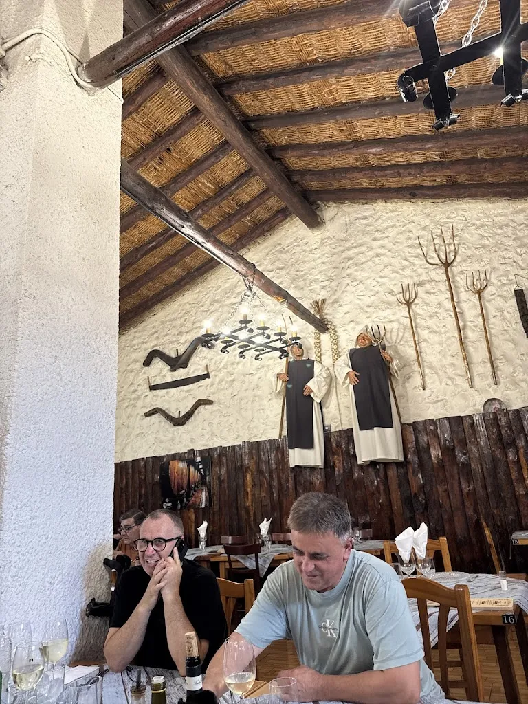 Martín Marco Sinisterra_Los Cuarteranos Restaurante_Cadrete_review