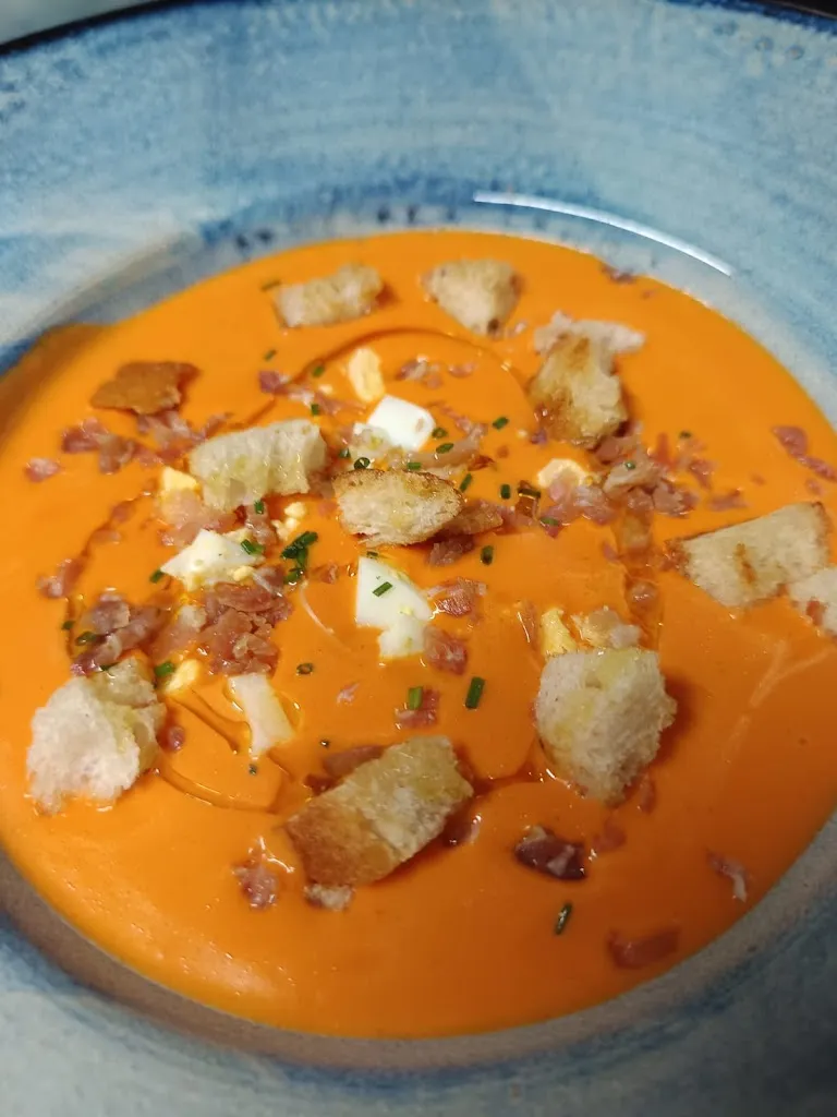 Los Cuarteranos Restaurante_Cadrete_slider_image_3