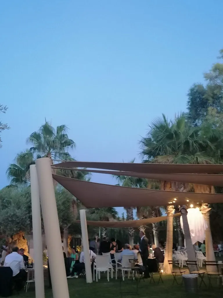 Estefania De León_Jardines del Monasterio_Cadrete_recensione