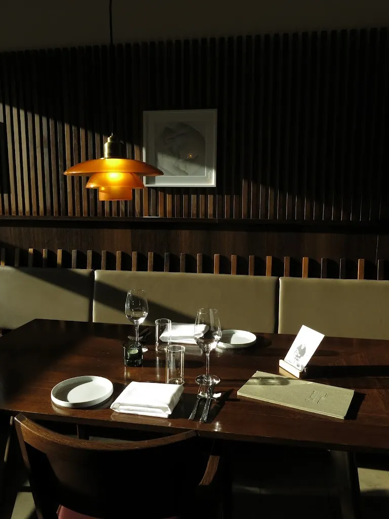 du bourg restaurant in Biel