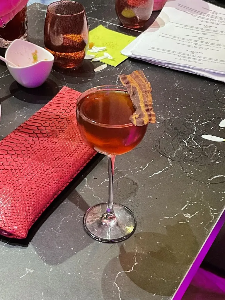 Kate Lee_Pink Cocodrilo_Biel_review