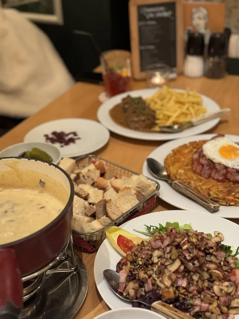 Noemie_Les Caves_Biel_review