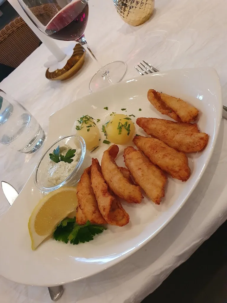 Stéphanie L_Du Lac_Biel_review