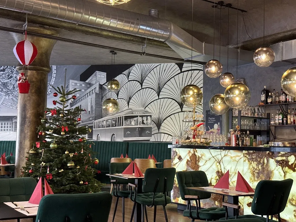 Le Time Restaurant Bar_Biel_slider_image_1