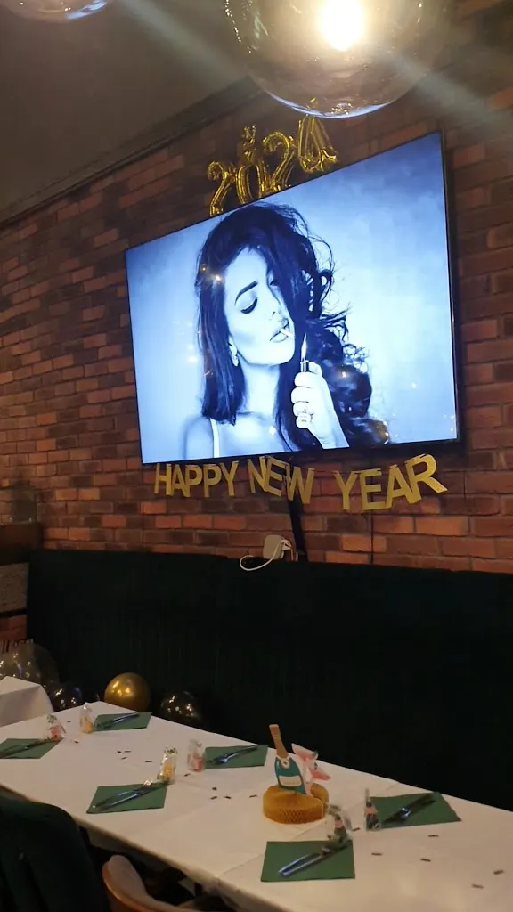 Le Time Restaurant Bar_Biel_slider_image_2