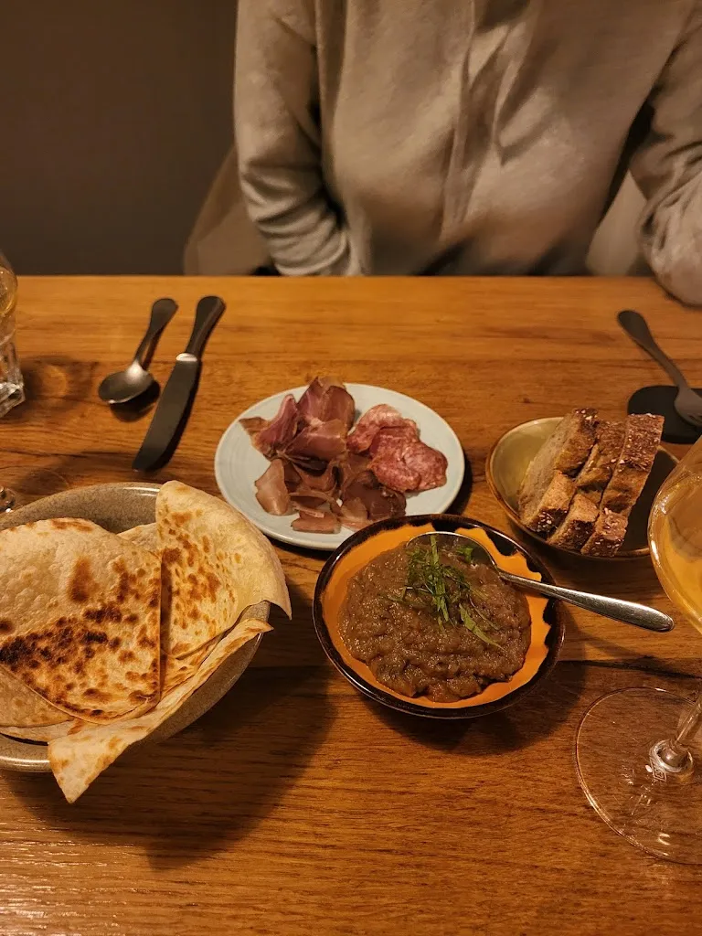 Ondrej_Lokal_Biel_review