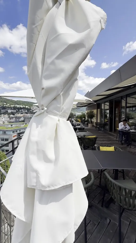 The Travel Hunter_REPAS Rooftop Bistronomie_Biel_review