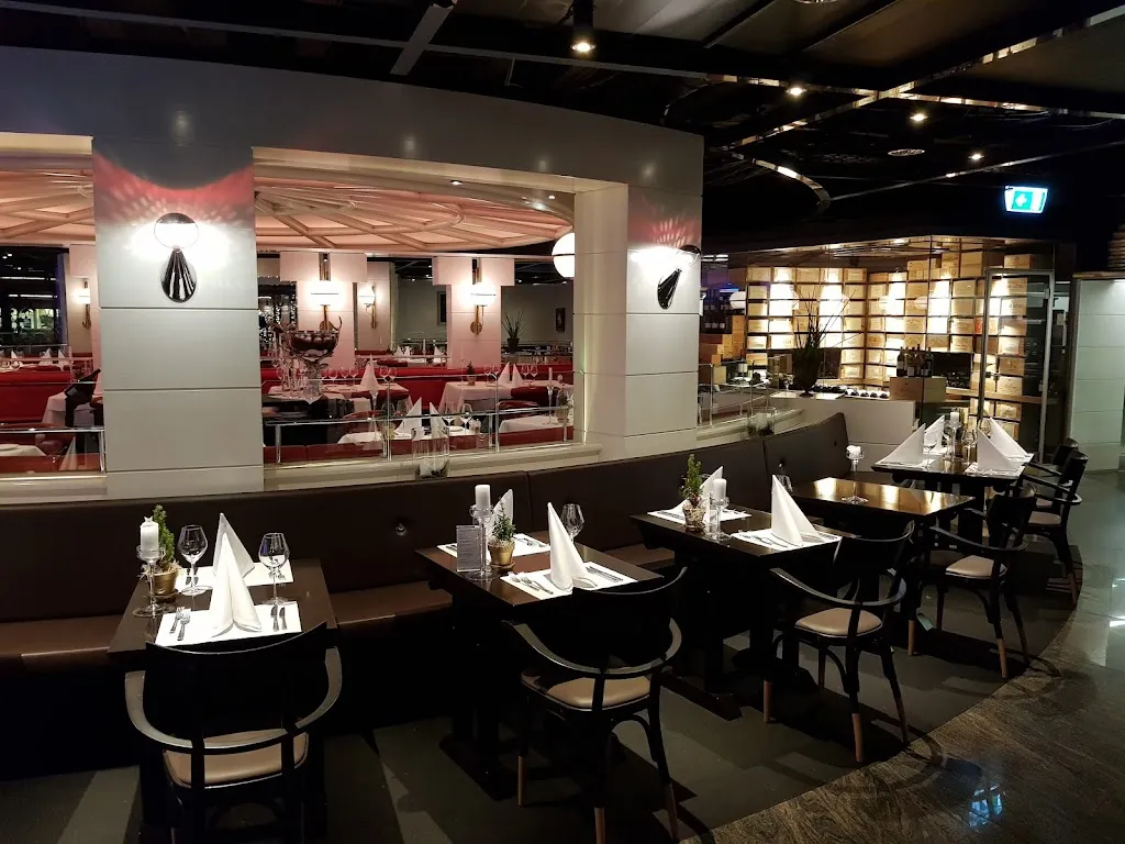 RESTAURANT PALACE restaurant in Biel