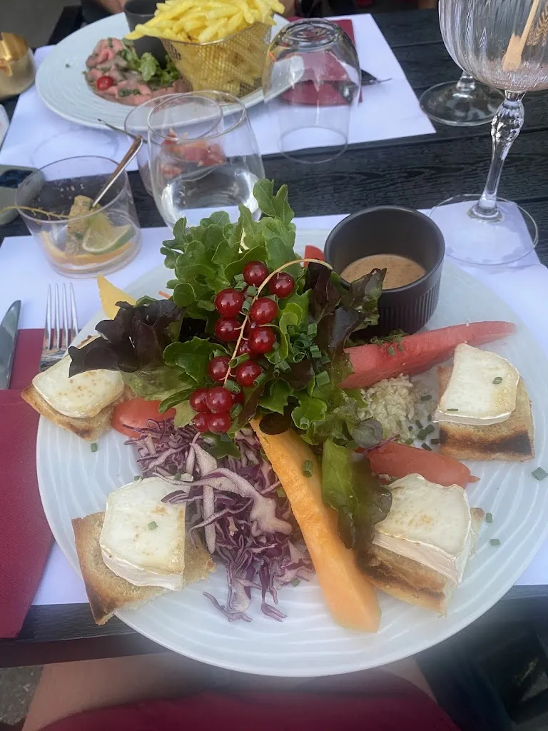 Annabelle McLeod_Royal Restaurant Bienne_Biel_review