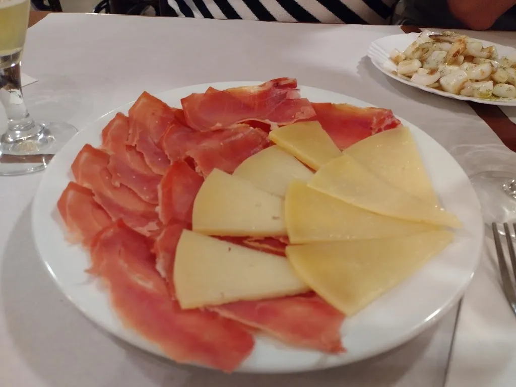 Helga Gañan_Casino Agrícola e Industrial de Calatorao_Calatorao_review