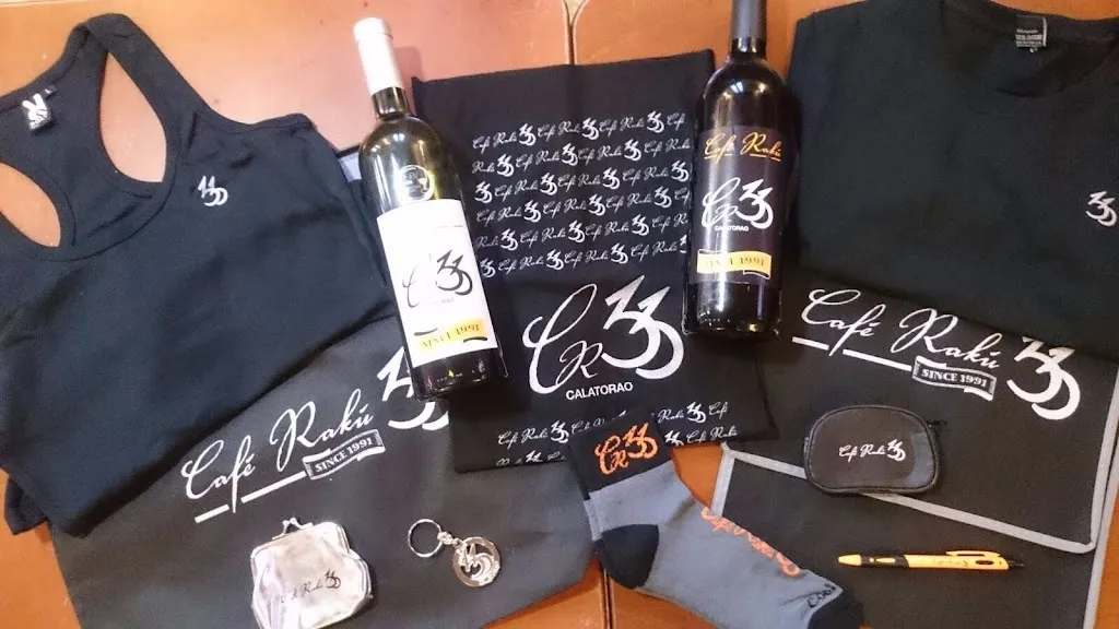 Café Rakú 33 restaurant in Calatorao