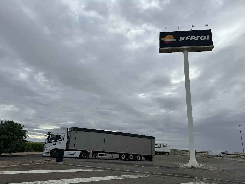 Área 280. Dirección Madrid. Calatorao. restaurant in Calatorao