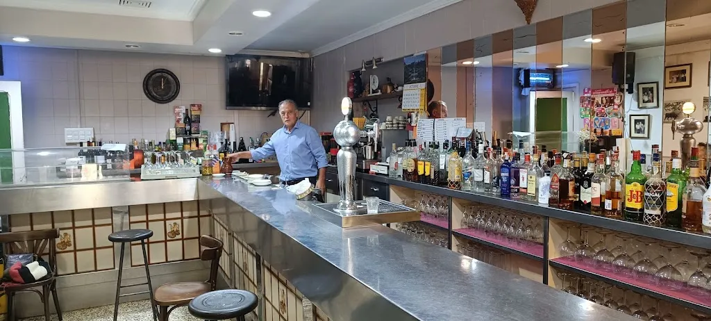 Maria McEwen_Bar Carlos_Castejón de Valdejasa_review