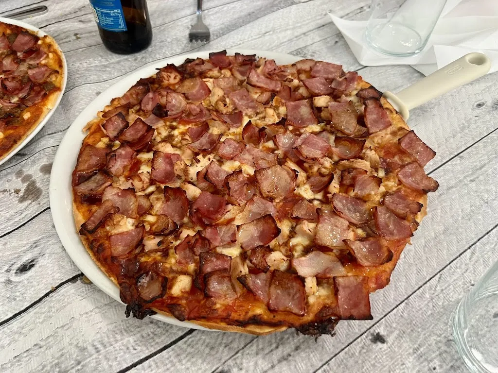 Elias Torres_Bar La Cabaña_Caspe_review