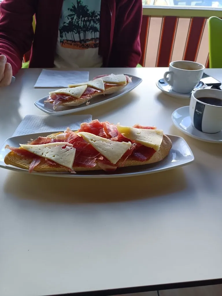 Anne blackburn_Restaurante -Bar La Morena_Vélez-Rubio_review