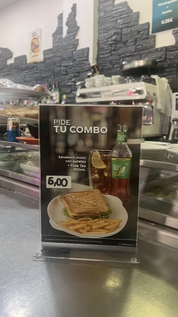 Menu_Los Olivos Cafetería-Restaurante_Cinco Olivas_immagine_4