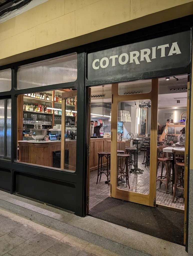 Cotorrita_Cinco Olivas_slider_image_3