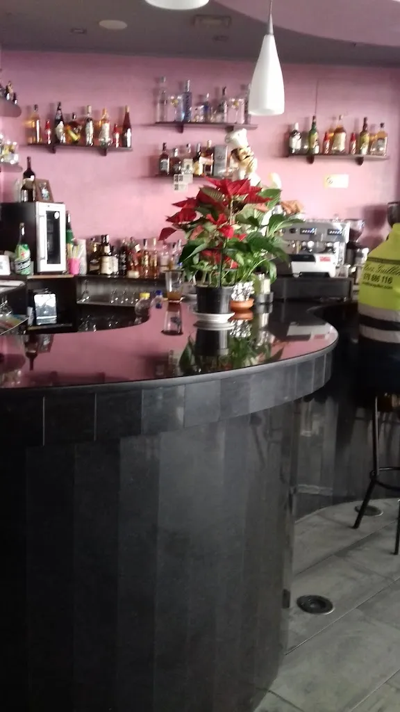 Bar Restaurante Río Manubles restaurant in Clarés de Ribota