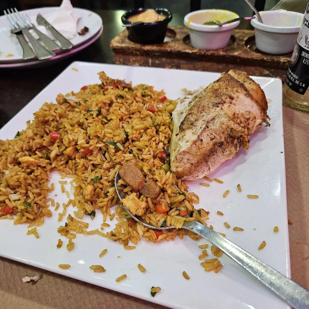 Manuel M. Reyero_Brasa & pollo_Cetina_review