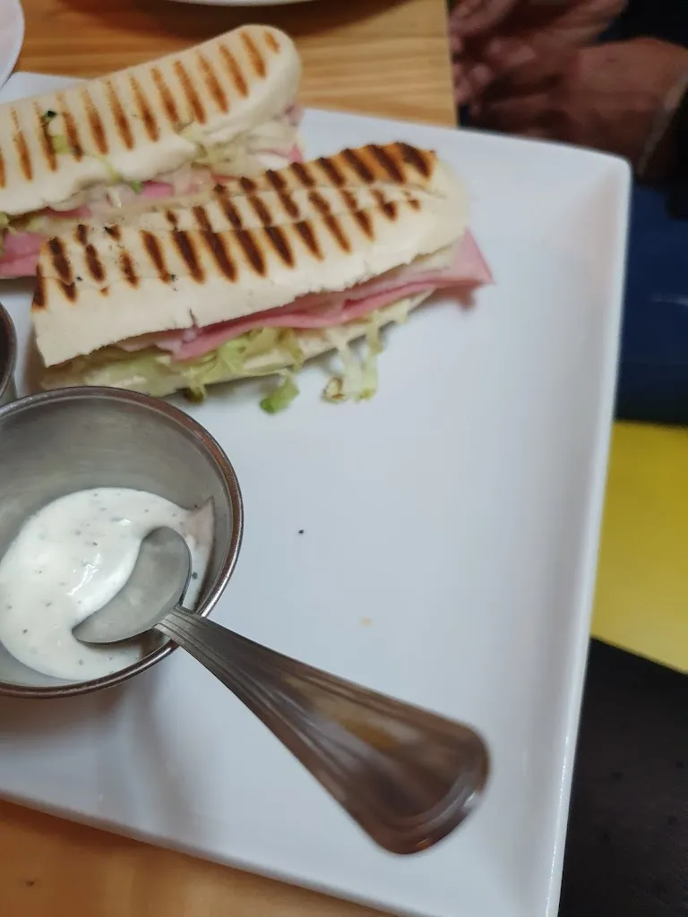 Menu_TropicalísimO_Cetina_image_9