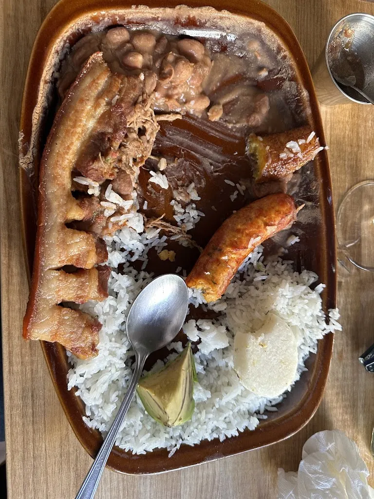 Trésor Bunker_TropicalísimO_Cetina_review