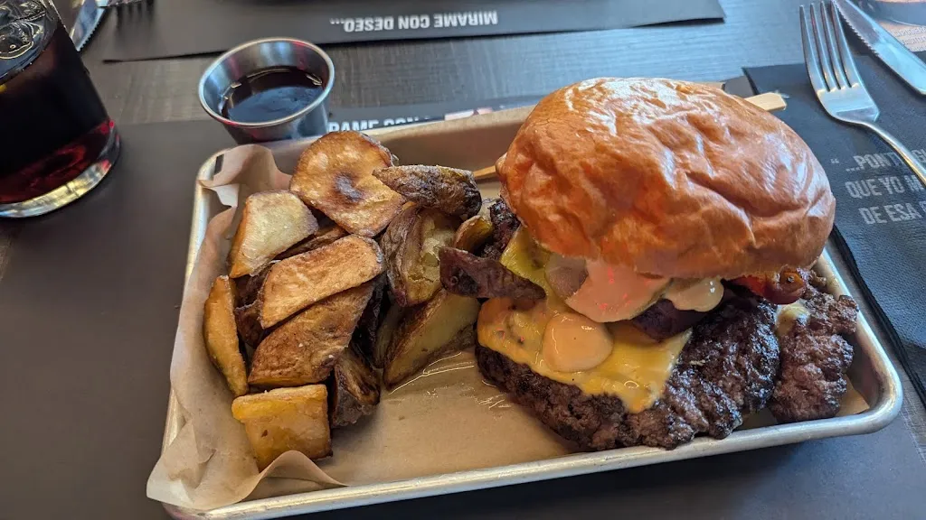 Menu_PORNEAT Hamburguesería | Ciudad Lineal_Daroca_image_5