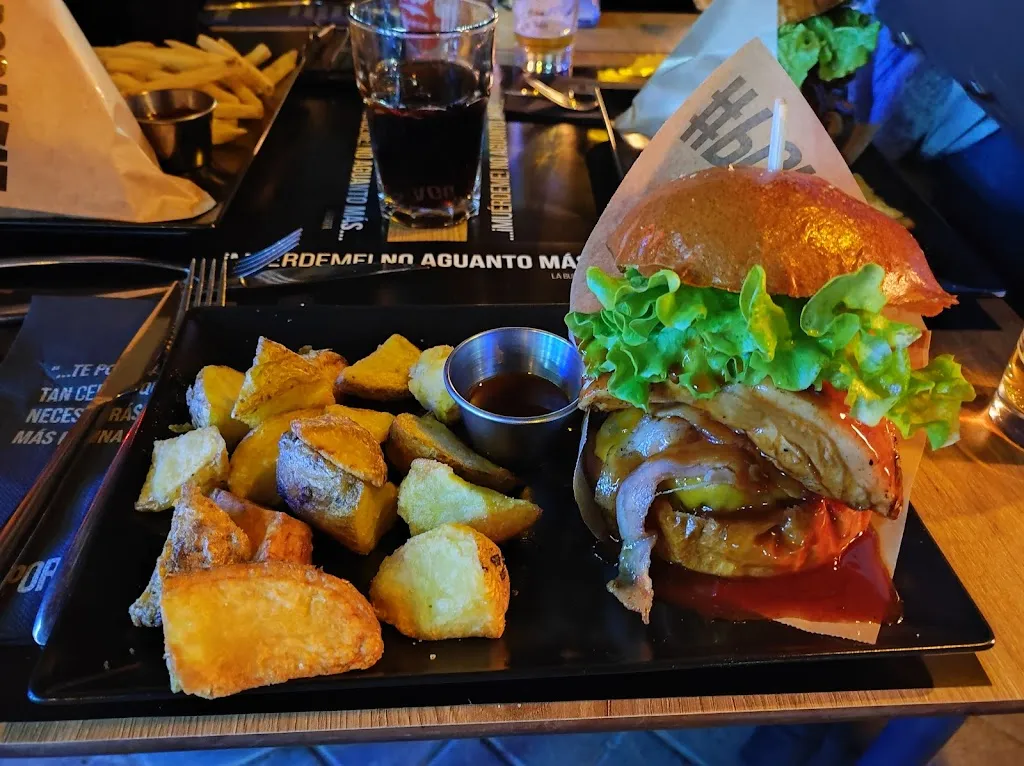 Menu_PORNEAT Hamburguesería | Ciudad Lineal_Daroca_image_8