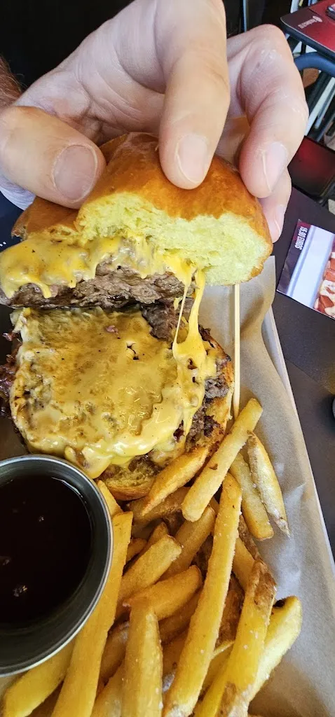 Fred H._PORNEAT Hamburguesería | Ciudad Lineal_Daroca_review