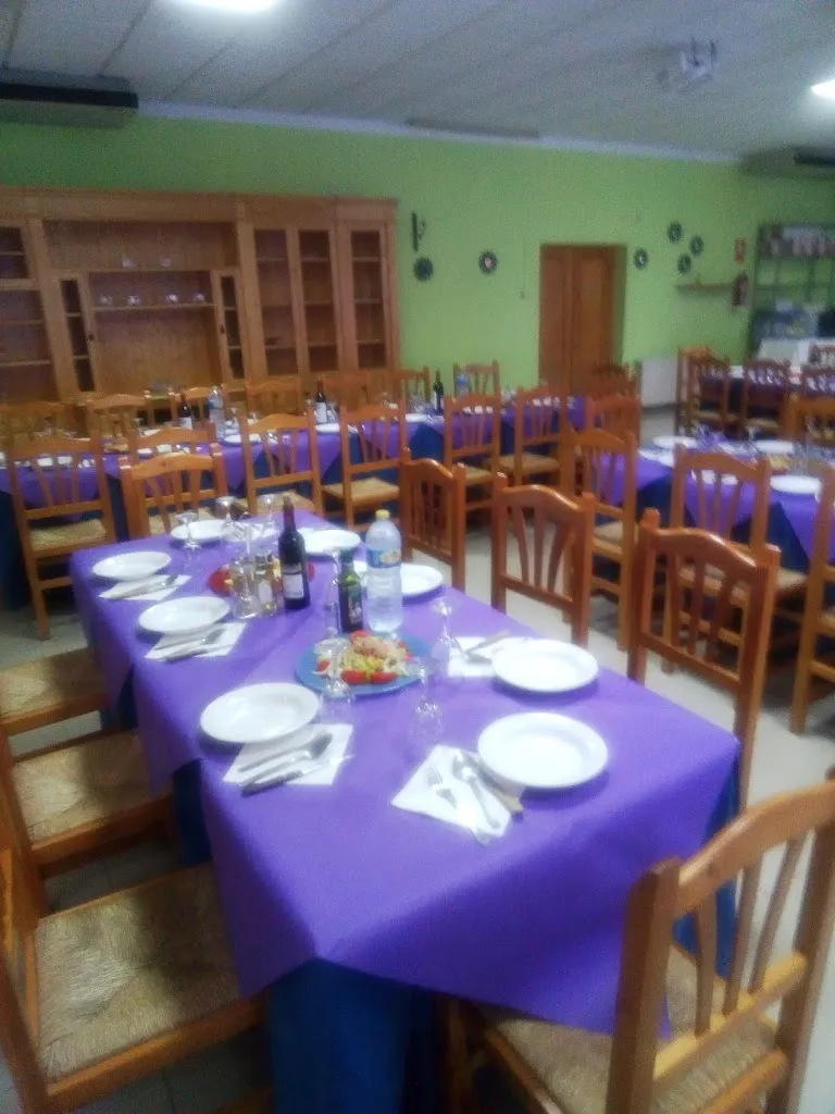 Bar avenida restaurant in Vélez-Rubio