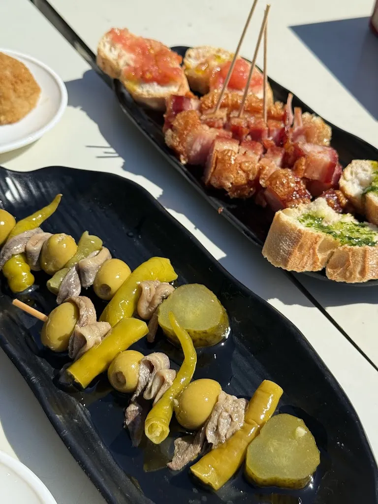 Iván Chakal_Burladero_Cuarte de Huerva_review