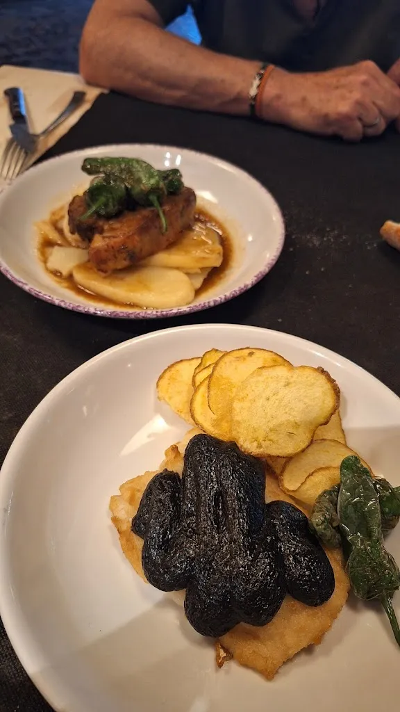 Monica_Restaurante El Monasterio de Santa Fe_Cuarte de Huerva_review