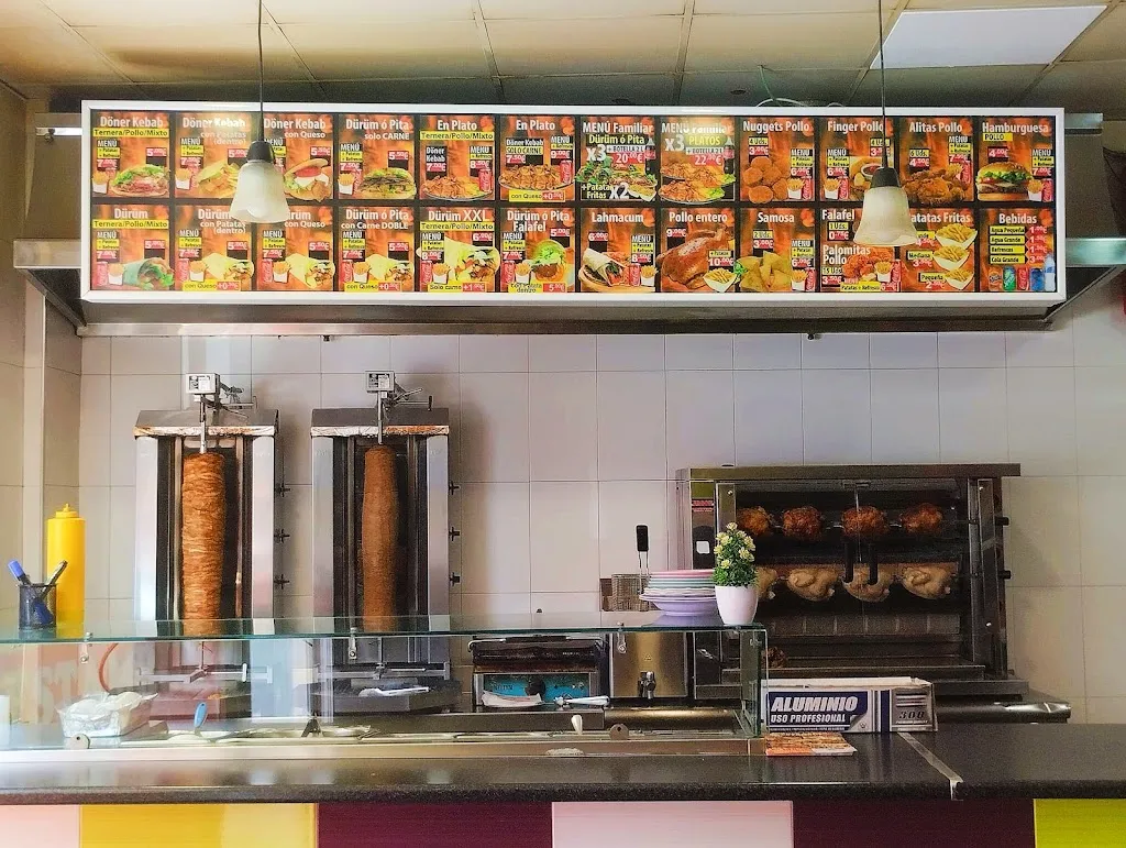 Döner Estambul Kebab restaurant in Cuarte de Huerva