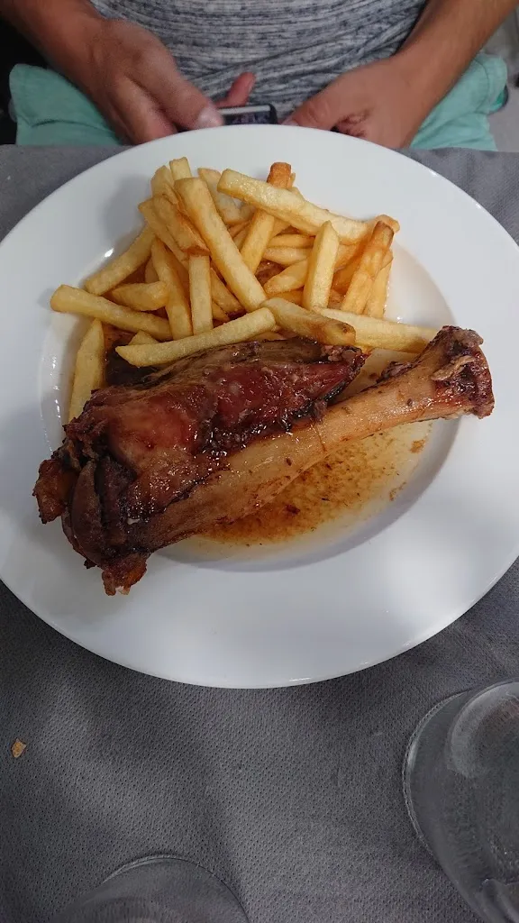 Menu_Club Náutico Escatrón_Escatrón_image_5