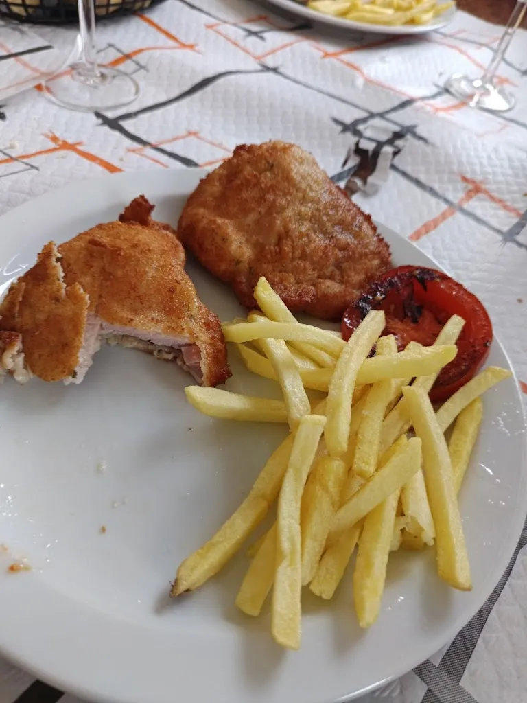 Oscar Lopez_Cafetería Piscina De Figueruelas_Figueruelas_recensione