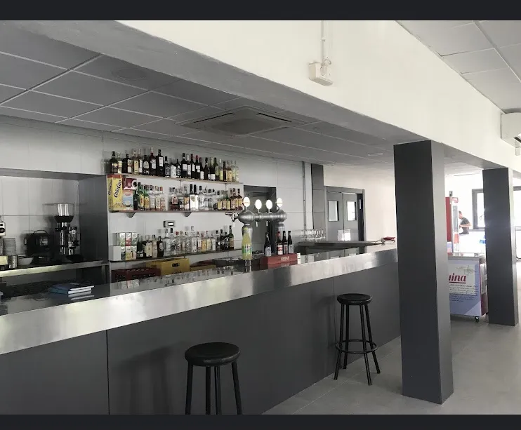 Cafetería Piscina De Figueruelas restaurant in Figueruelas