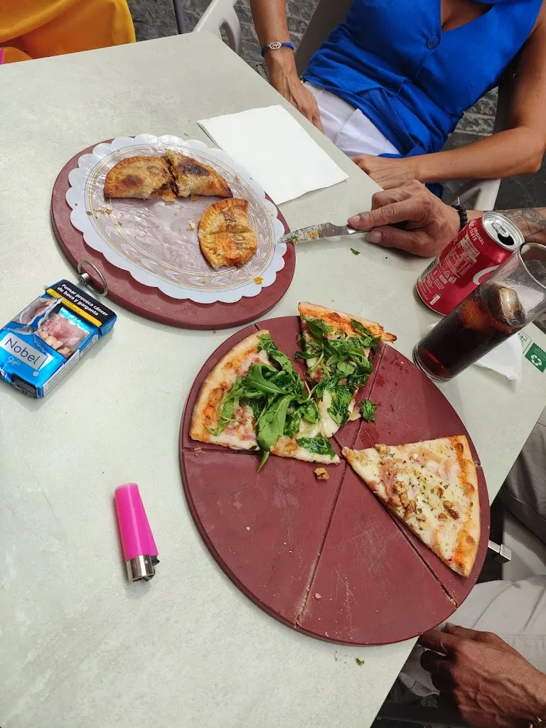 Javier Junquera_Pizzería Costumbres Argentinas_Ejea de los Caballeros_review