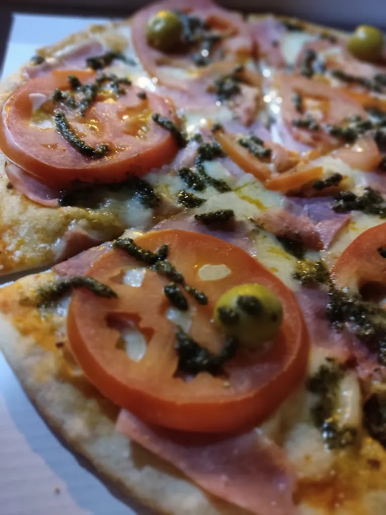 Magdalena Pizzaferri_Pizzería Costumbres Argentinas_Ejea de los Caballeros_review