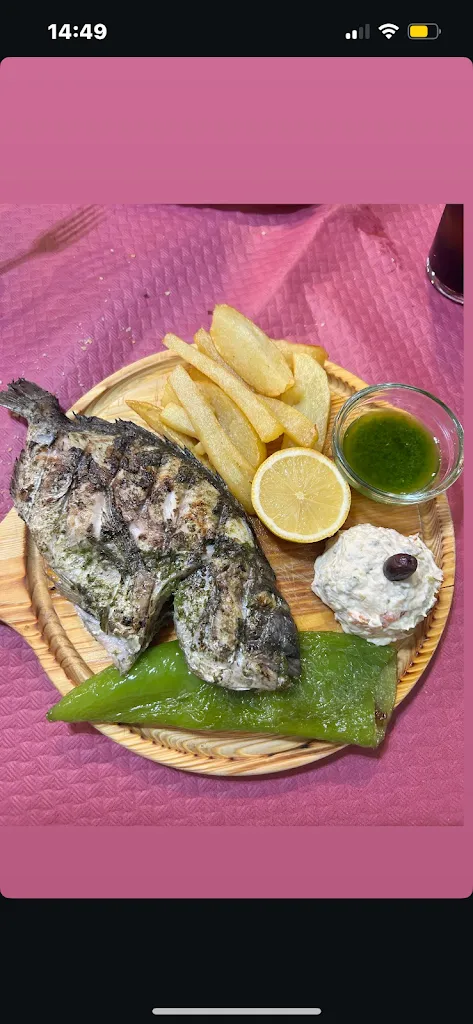 Azahara Ugal Jiménez_Bar restaurante las piscinas_Ejea de los Caballeros_review