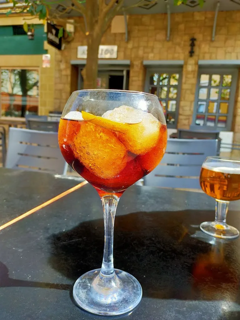 Pub Atilios restaurant in Ejea de los Caballeros