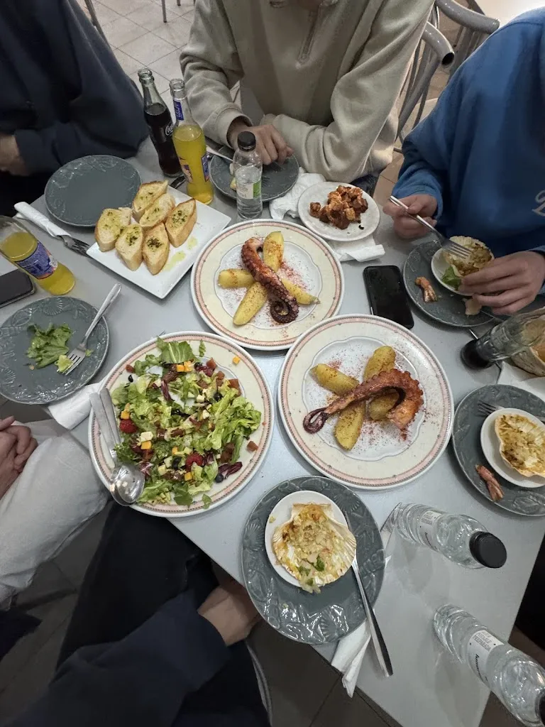 Darío Zahari_Cafetería Bar Mapachu_Ejea de los Caballeros_review