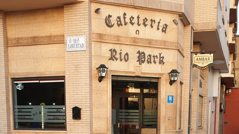 Cafetería Rio Park restaurant in Ejea de los Caballeros
