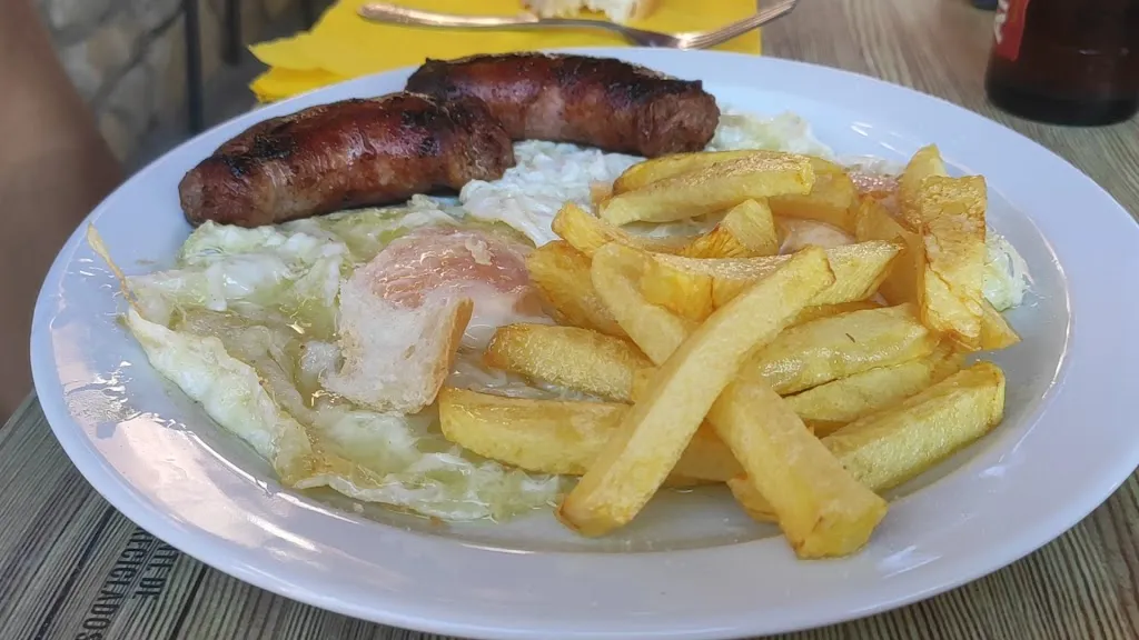 Gastrobar Las Escuelas_Gallocanta_slider_image_2