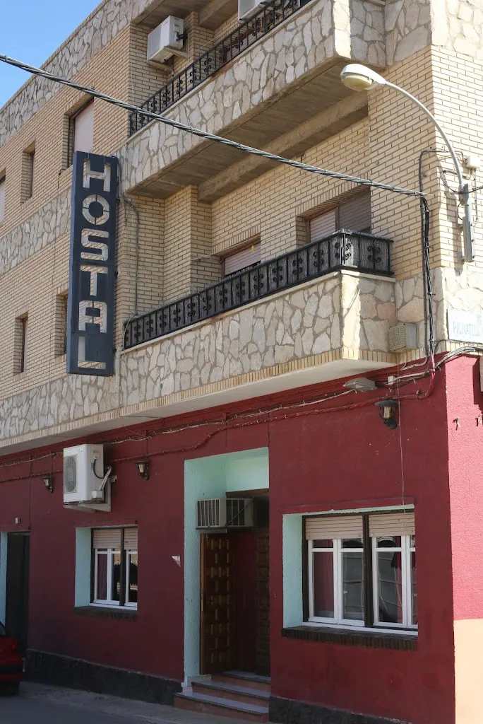 Hostal Restaurante El Patio_Fuentes de Ebro_slider_image_1