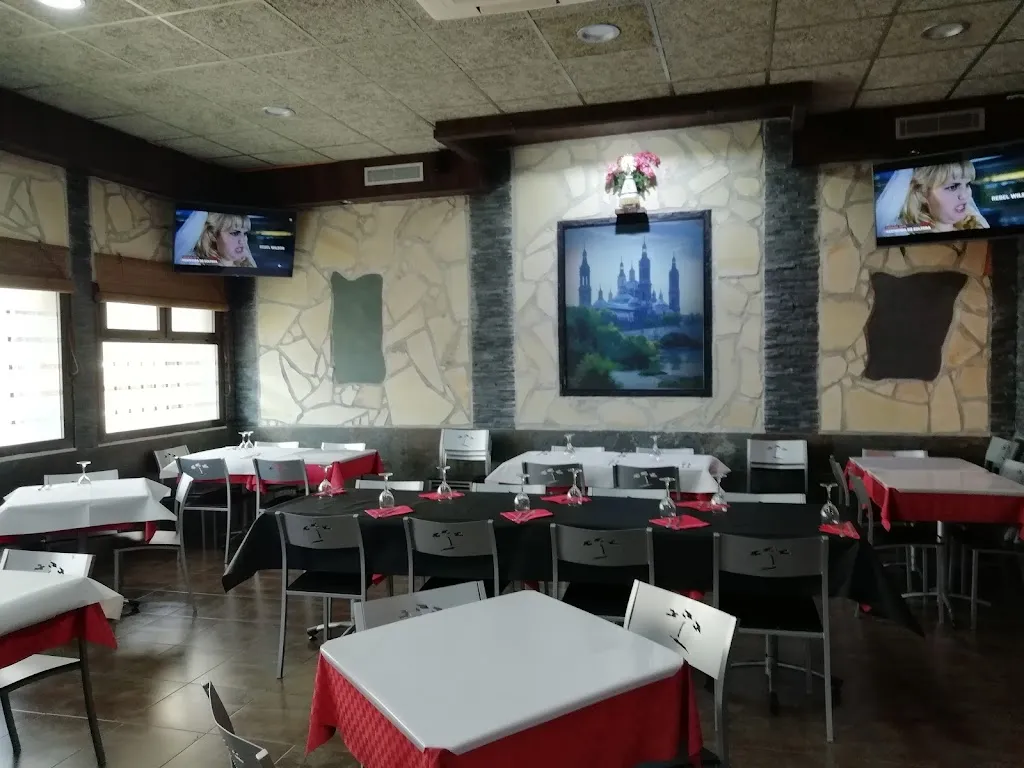 Rte. La Brasa restaurant in Grisén