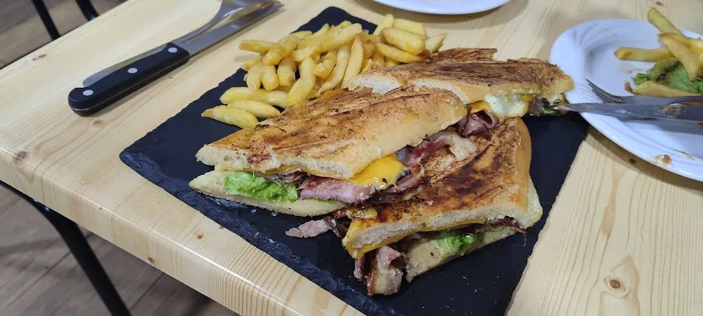 Victor Miguel Garcia_Food Paradise_Gallur_review