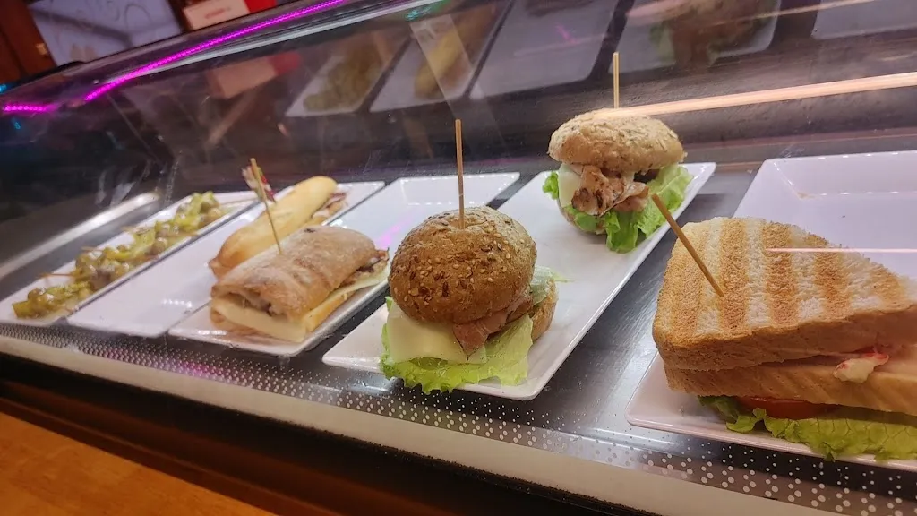 Jose Carlos Lodeiro_Artziniegako Batzokia_Artziniega_review