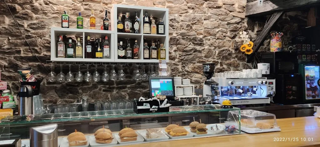 Artziniegako Batzokia restaurant in Artziniega